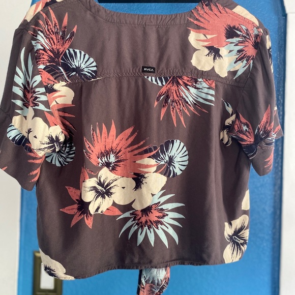 RVCA Reef Front-tie top size medium - Picture 3 of 8